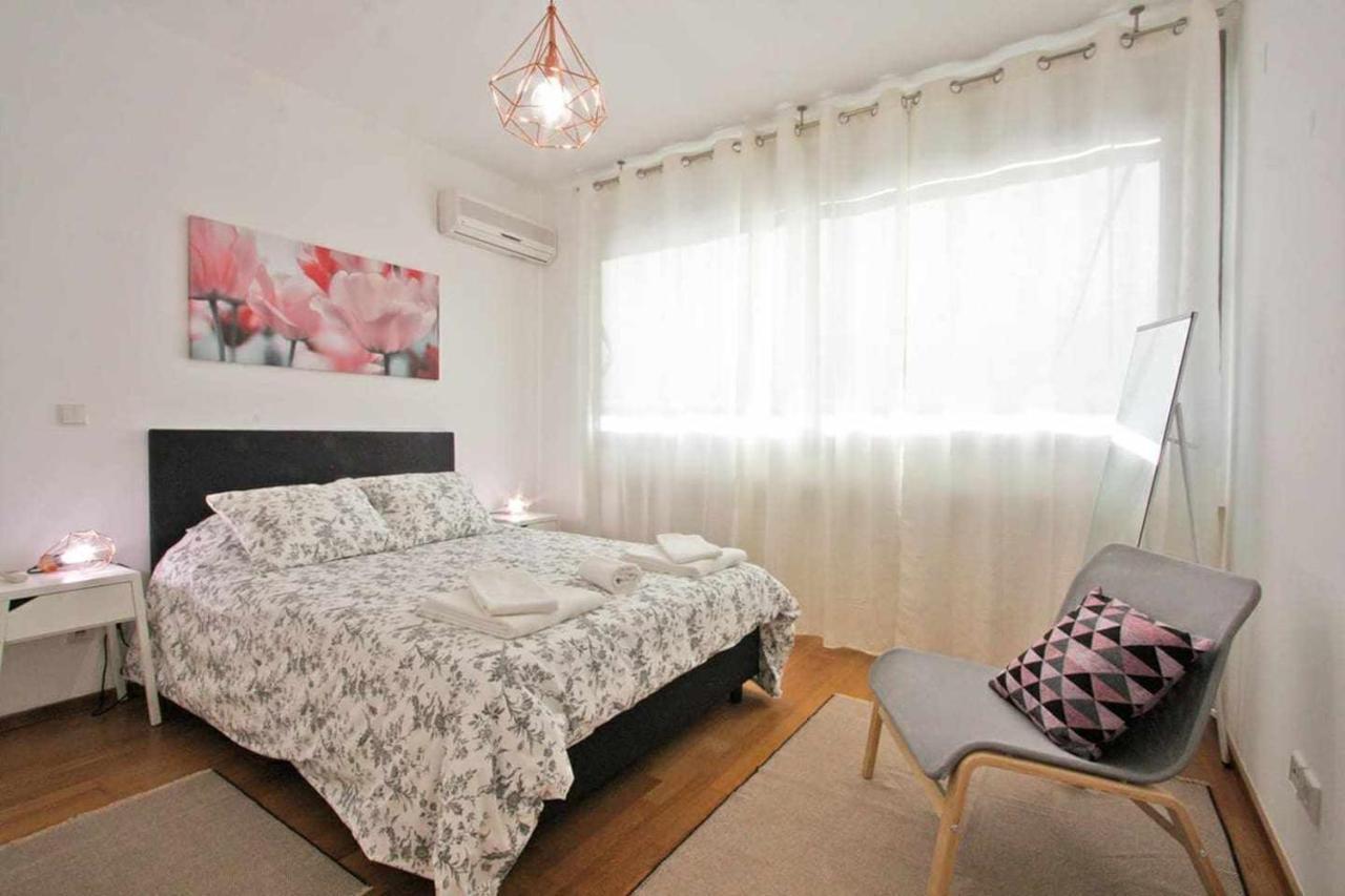 Believe In Dream Apart Contemporaneo Com Piscina Tavira Zewnętrze zdjęcie
